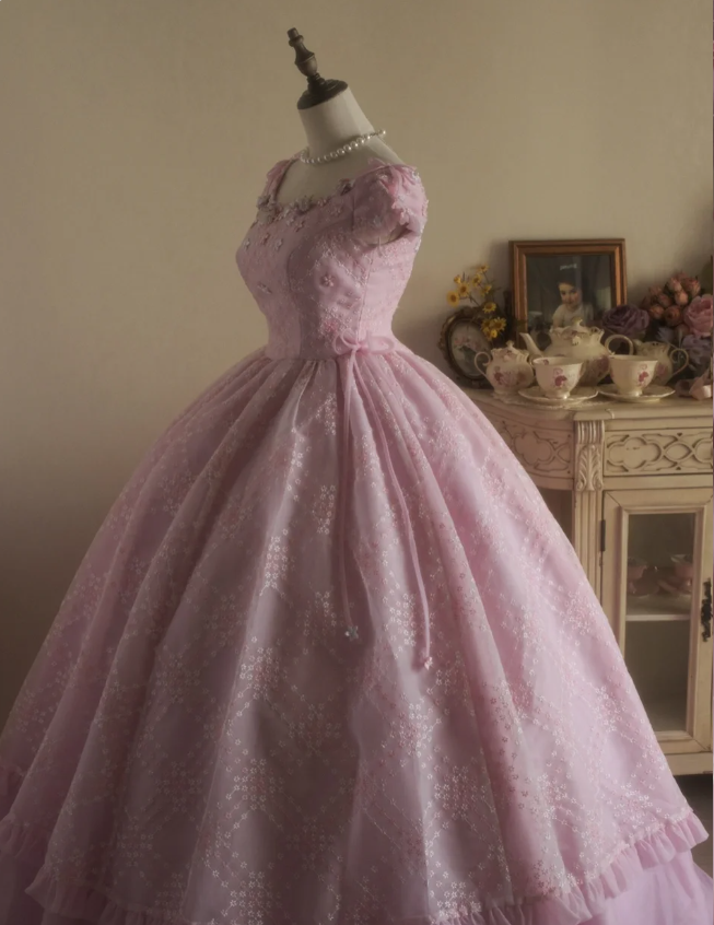Sweet Court Light Pink Embroidered Floral Tulle Ball Gown Evening Dresses Sweet 16 Dresses