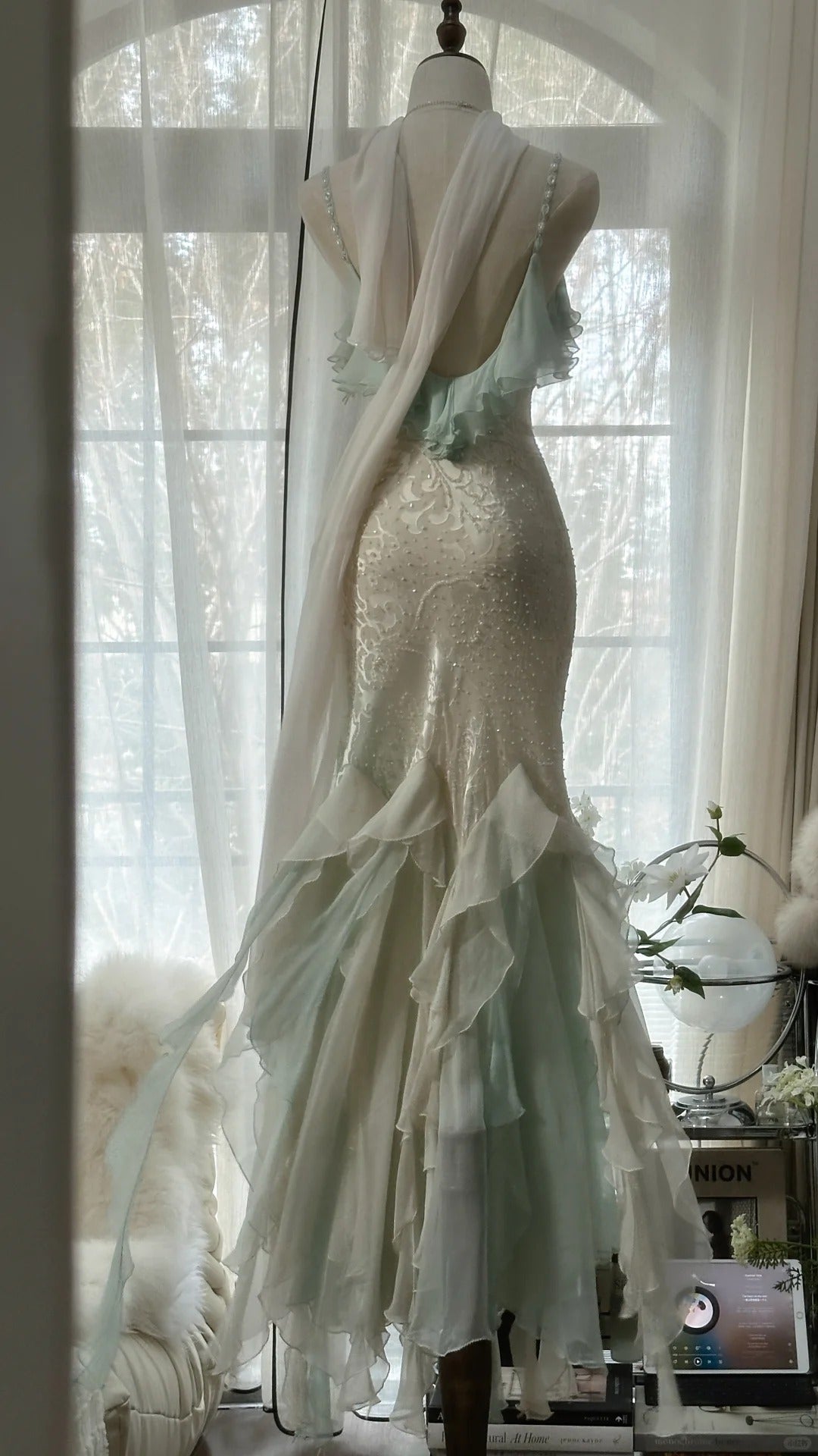 White Mint Green Romantic Fashion Elegant Delicate Beaded Lace Spaghetti Straps Long Tulle Chiffon Ruffle Ball Gowns Prom Gowns Prom Dresses