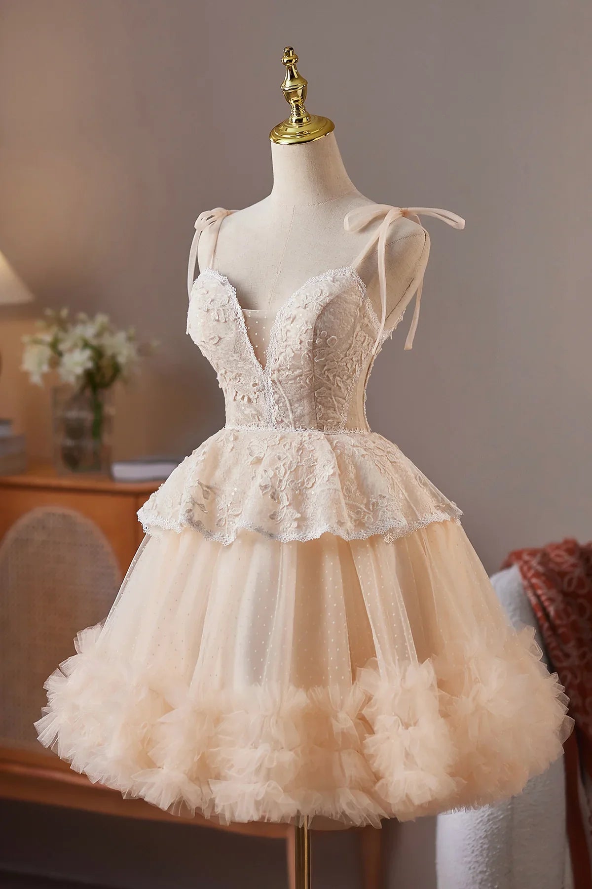 Chic Homecoming Dress Spaghetti Straps Tulle Lace  Short Prom Dress Back to School Outfits Party Dress  D6021
